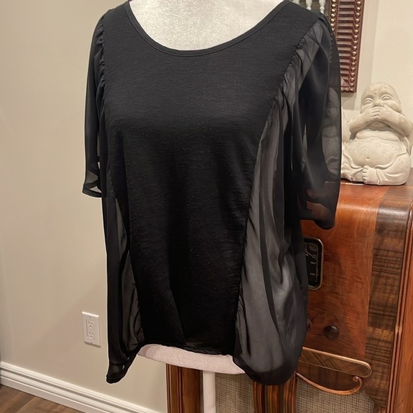 Self Esteem M black see through side panel shirt with gathered hem - Picture 2 of 7